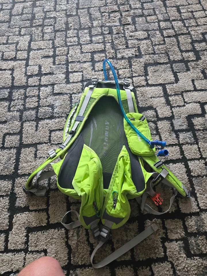 Running Hydration Backpack with Water Bladder - photo 2