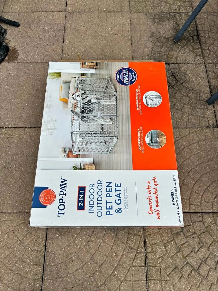 Dog gates MOVING SALE TORONTO