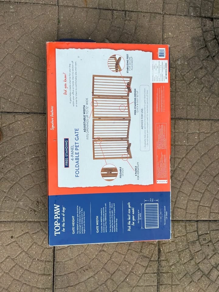 Dog gates MOVING SALE TORONTO - photo 4