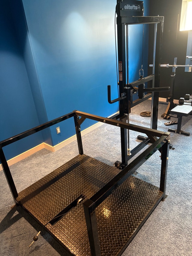 Elite FTS Belt Squat