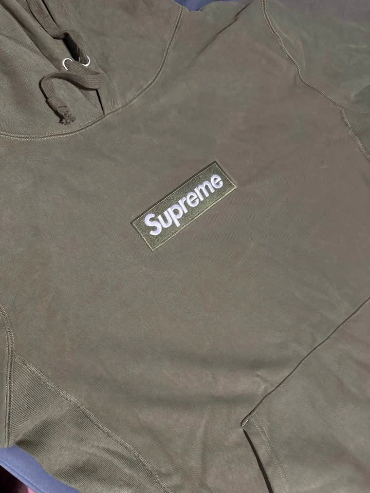 Supreme hoodie L Olive Green