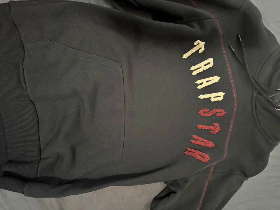Trapstar hoodie L