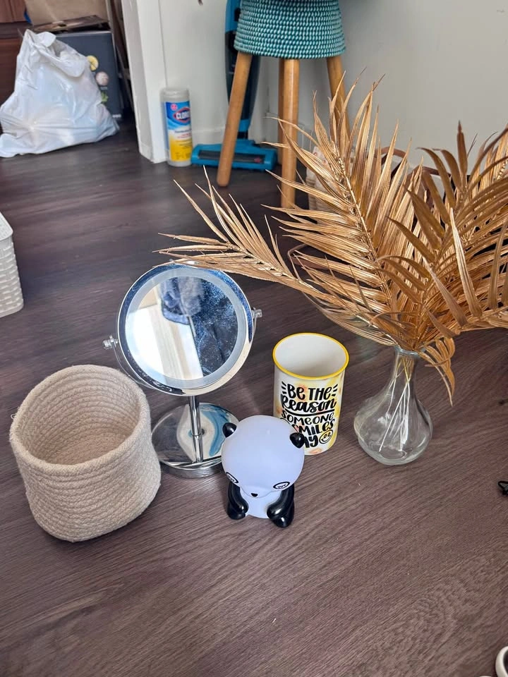 MOVING SALE