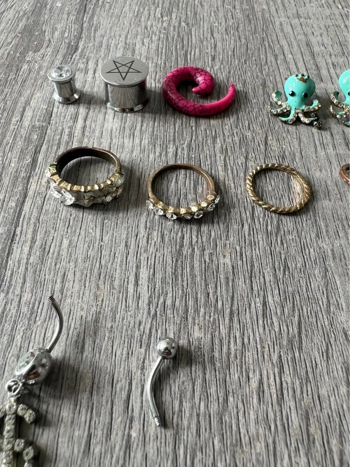 Assorted Jewelry Lot - photo 5