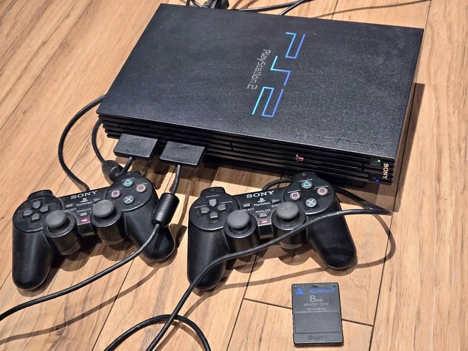 Sony PlayStation 2 (PS2) Bundle - 2 Controllers & Memory Card