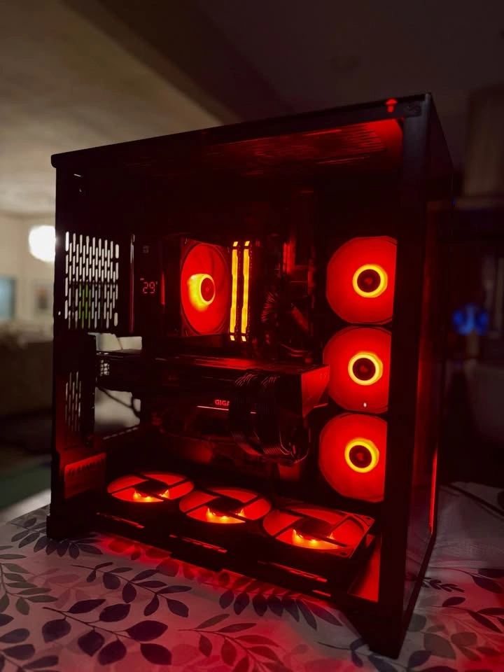Premium Gaming PC | RTX 3080 - i7 10700k - 32GB - 1TB NVMe SSD - photo 4