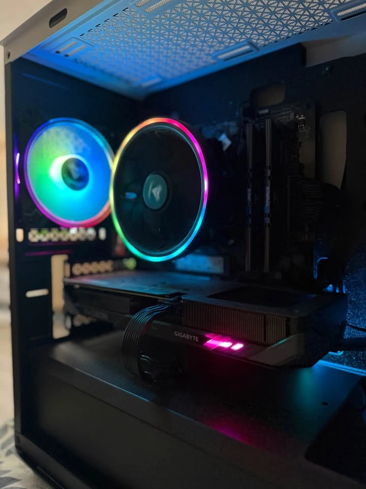 1440p Gaming PC | RX 9060 XT 8GB | Ryzen 5 5600GT - photo 3