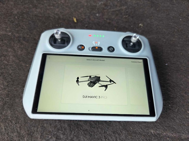 DJI RC With Screen - photo 3