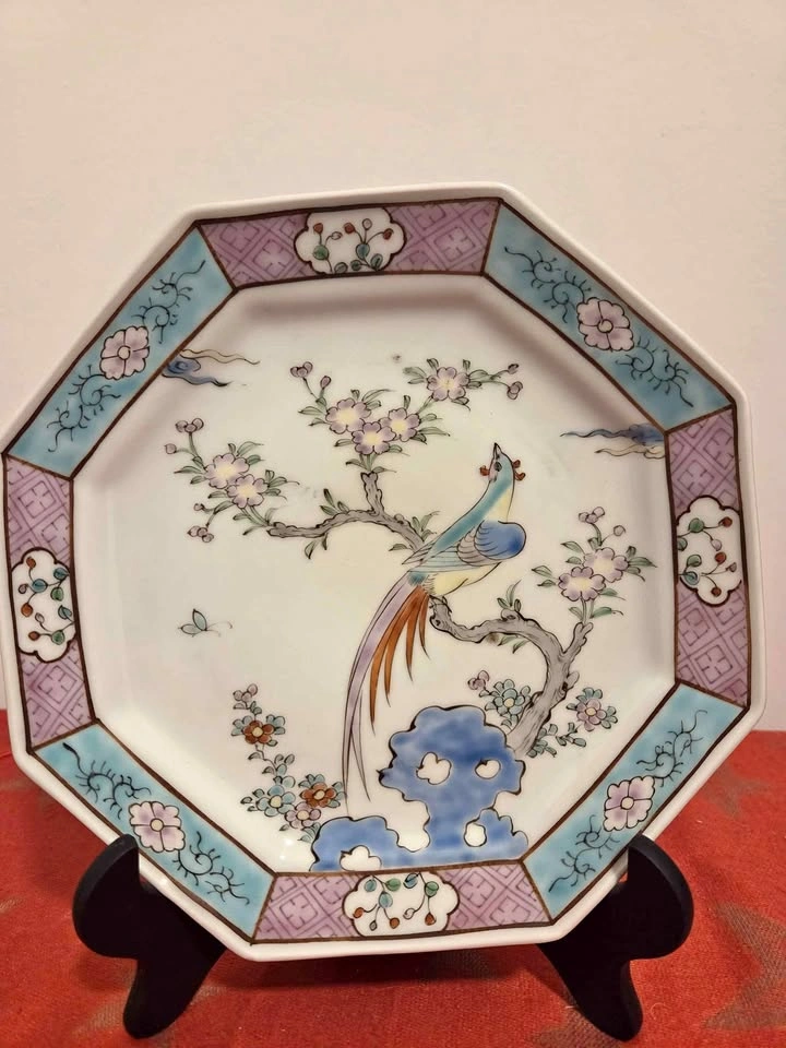 Antique Chinese Famille Rose Octagonal Plate