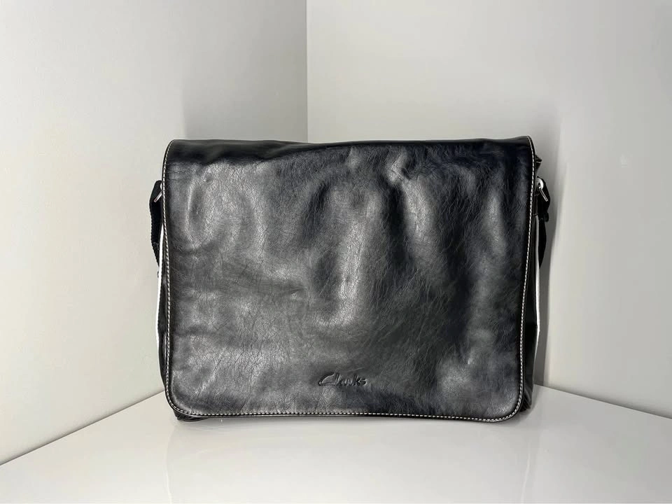 CLARKS Messenger Bag (Men’s)