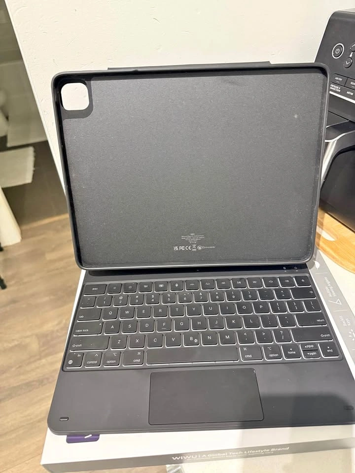 Ipad Pro 12.9 in Case with Keyboard