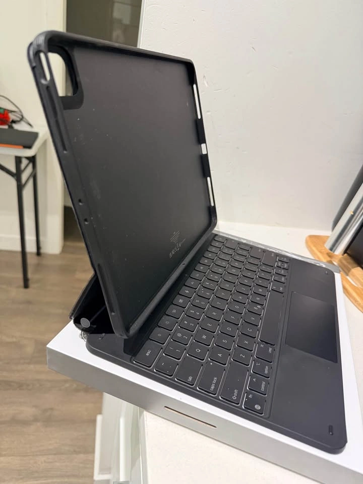 Ipad Pro 12.9 in Case with Keyboard - photo 2