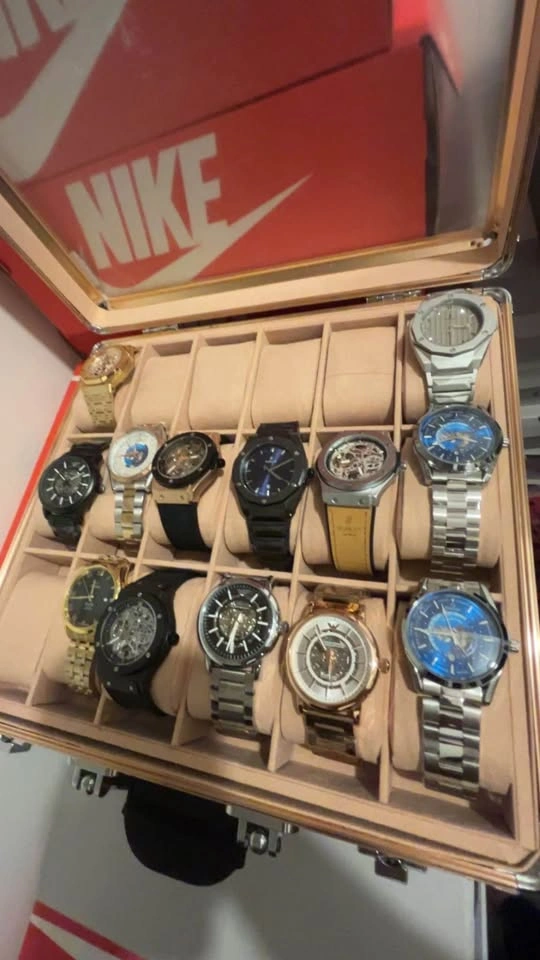 Watch Sale - photo 2