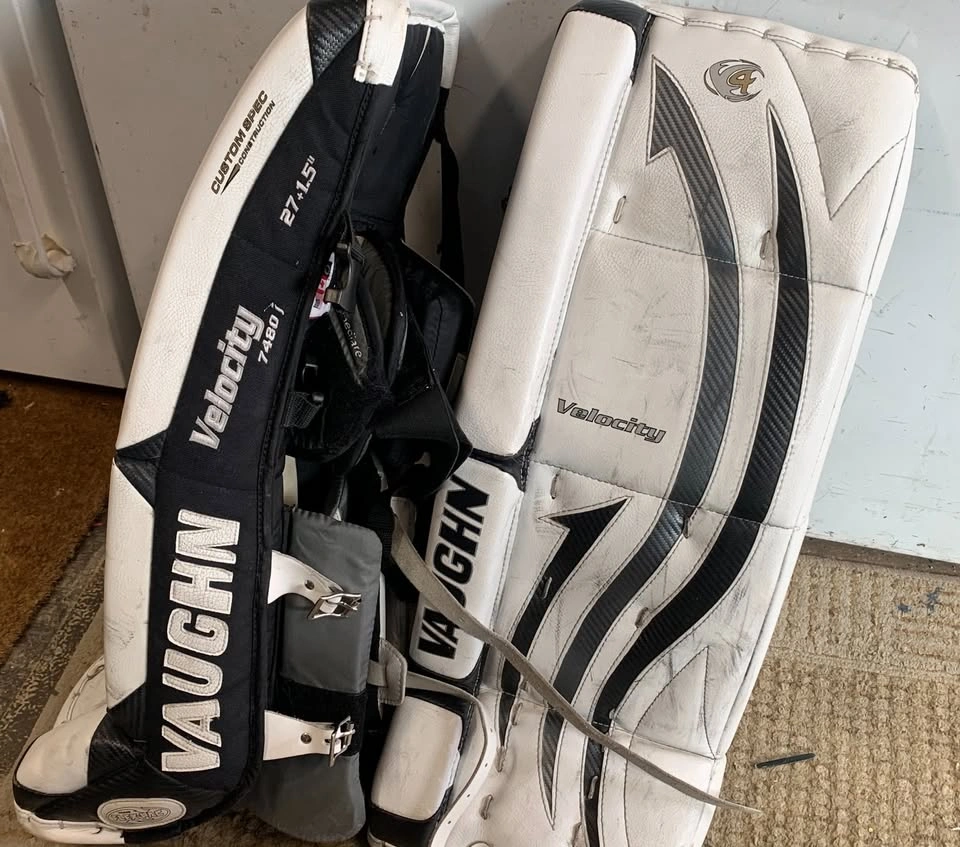 Vaughn Velocity Goalie Pads 27 + 1.5 - photo 2