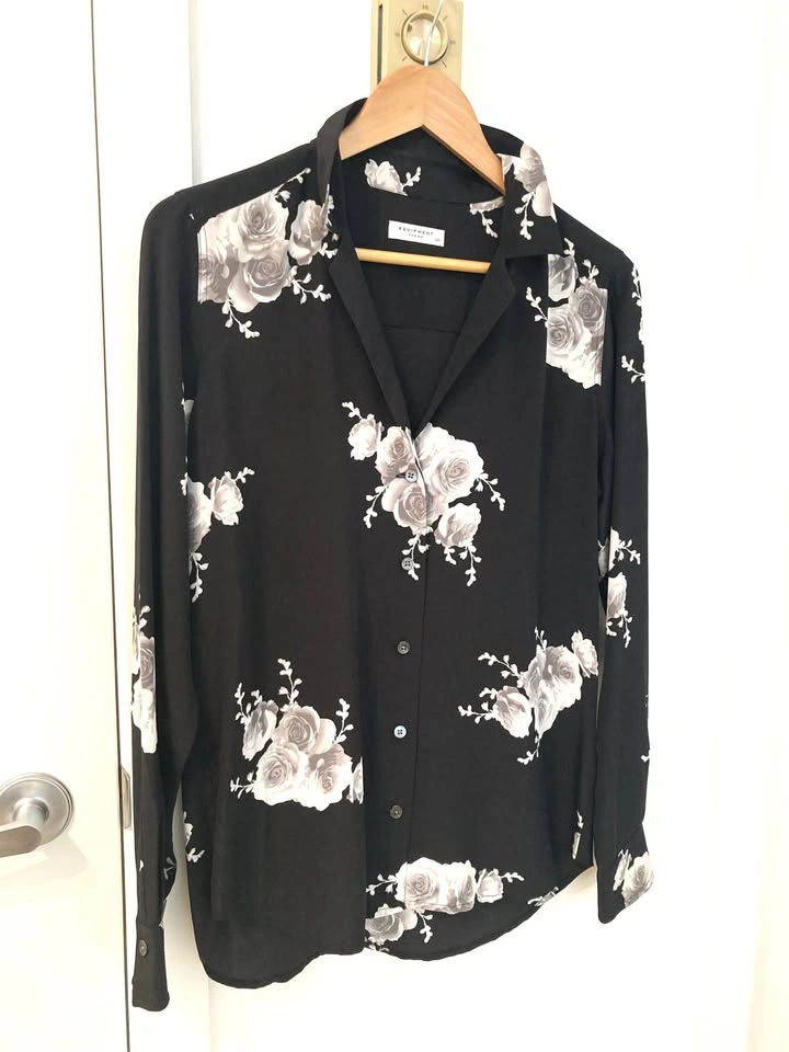 Like New 100% Silk EQUIPMENT Adalyn Blouse Shirt - photo 4