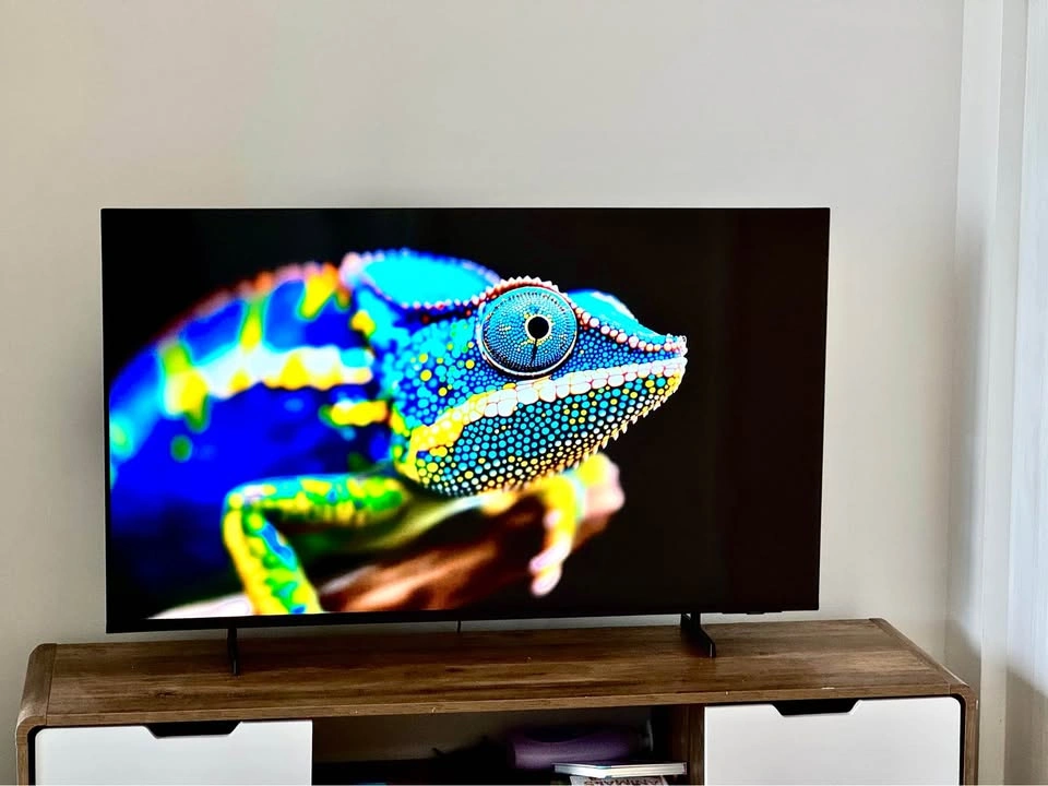 Samsung 50” 2025 4K Smart TV – Excellent Condition - photo 3