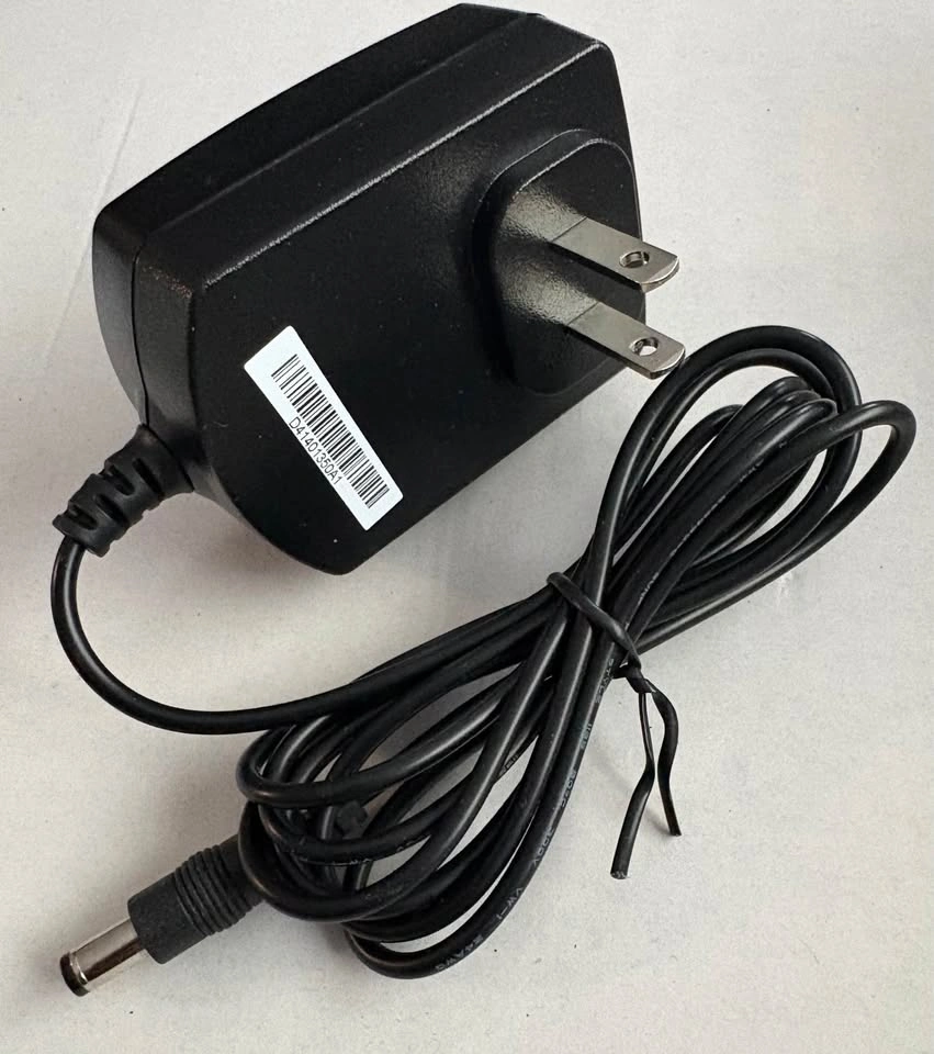 Polycom AC Power Adapter - photo 3