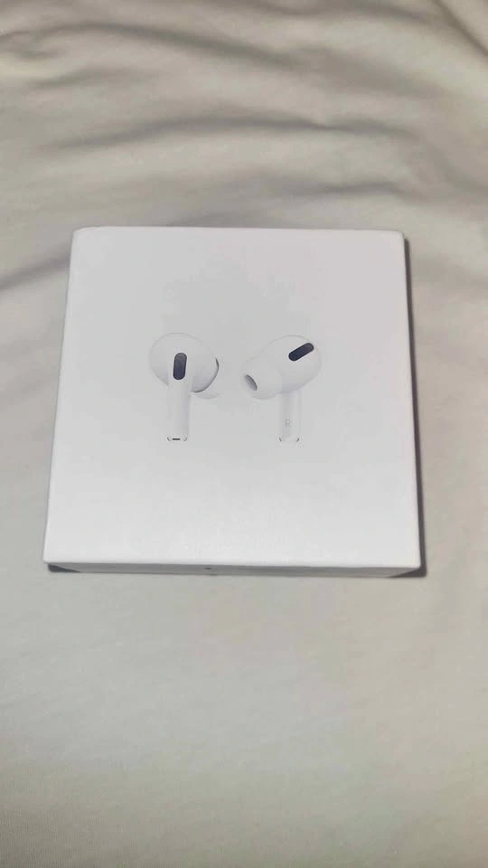 Apple AirPods Pro (1st Generation) – Brand New, Never Used