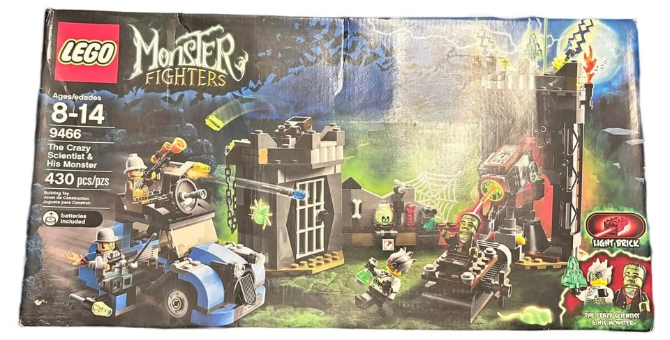 LEGO Monster Fighters: The Crazy Scientist & His Monster (Set #9