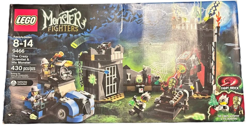 Monster Fighters: The Crazy Scientist & His Monster (Set #9466)