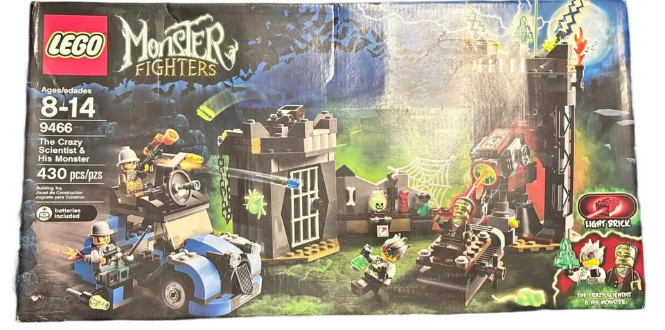 Monster Fighters: The Crazy Scientist & His Monster (Set #9466)