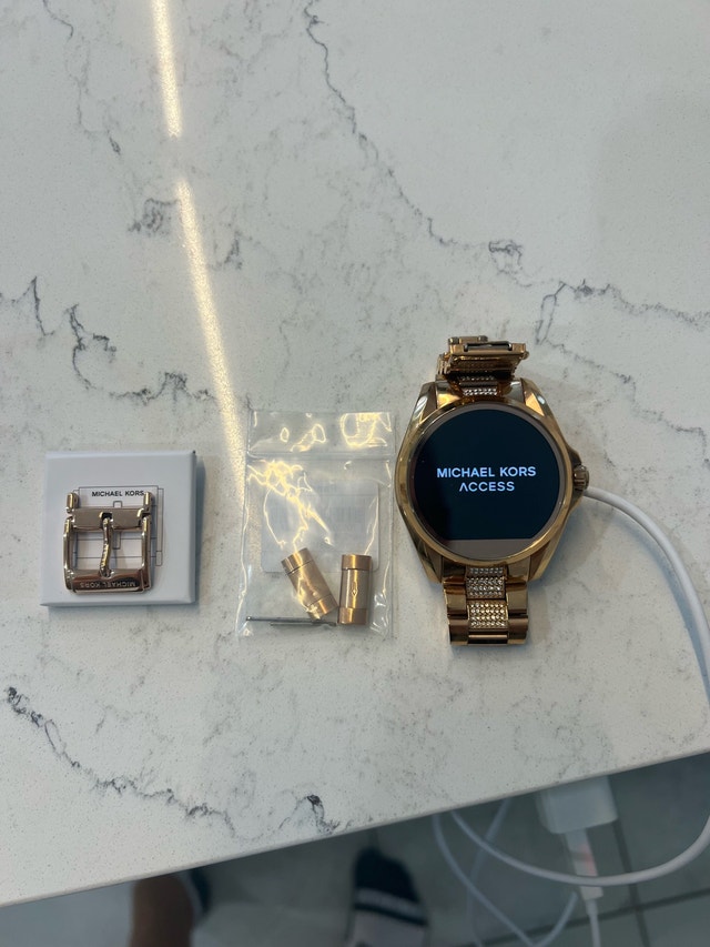 Michael Kors women’s Smart Watch - photo 4