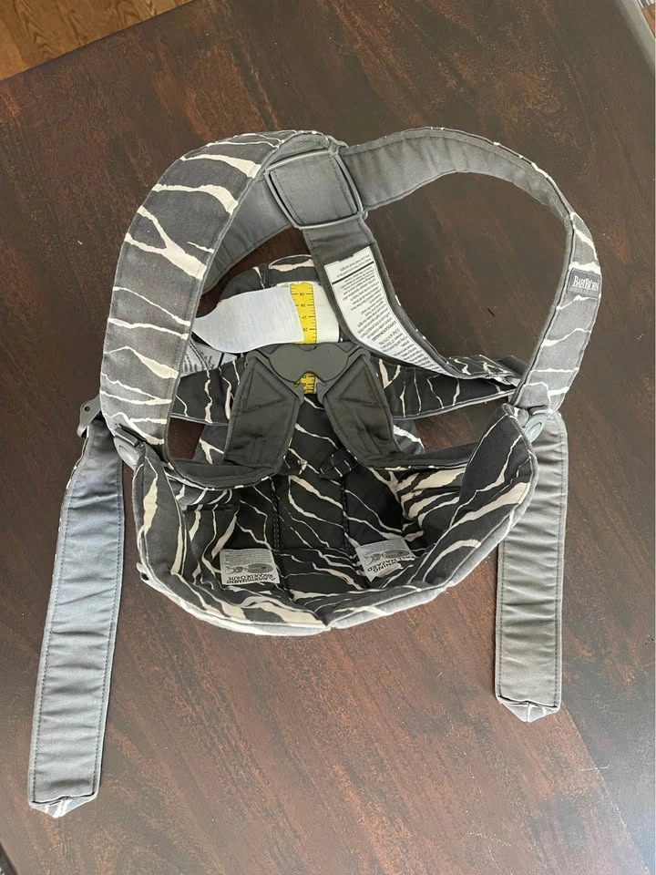BabyBjörn Original Baby Carrier - Excellent Condition - photo 2