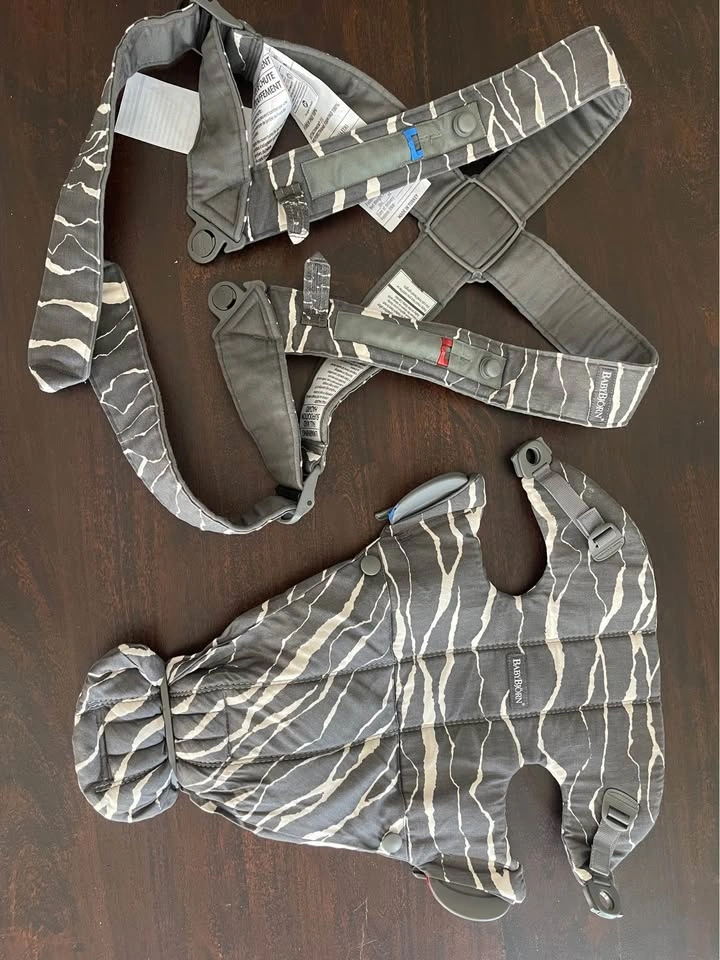 BabyBjörn Original Baby Carrier - Excellent Condition - photo 3