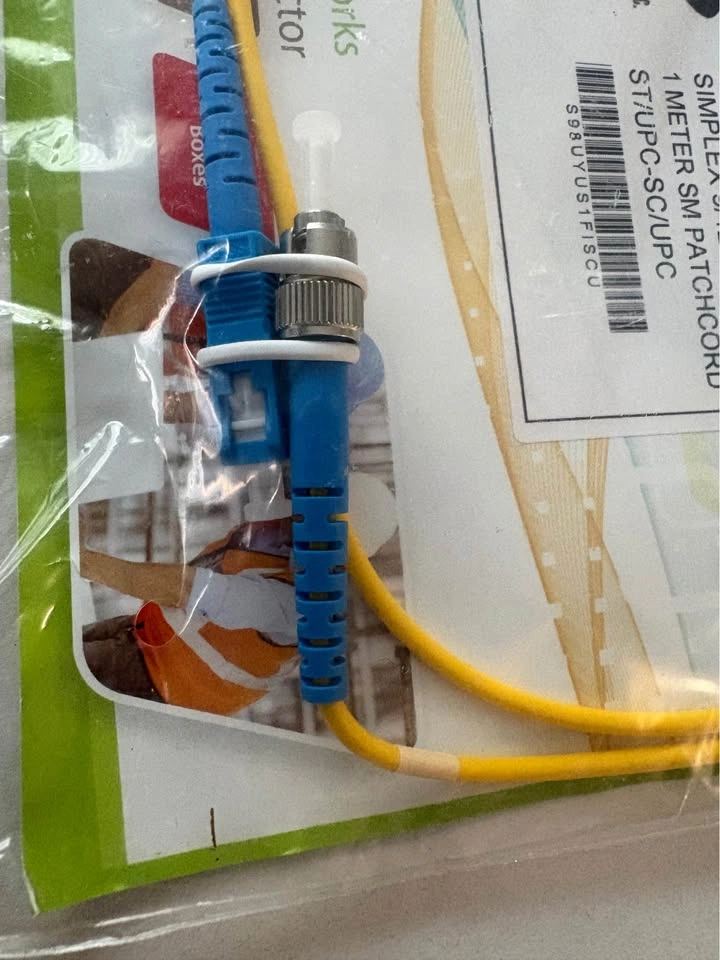 FIS 1m Simplex Single Mode Fiber Optic Patch Cable ST/UPC to SC/ - photo 4