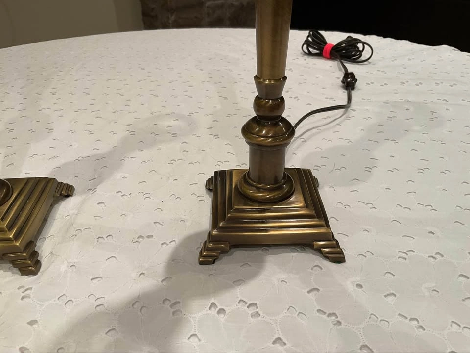 Vintage PAIR of Buffet Bronze Lamps - photo 5