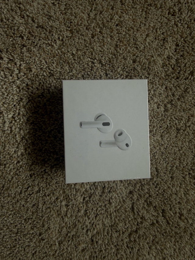 AirPods Pro 3 - photo 2