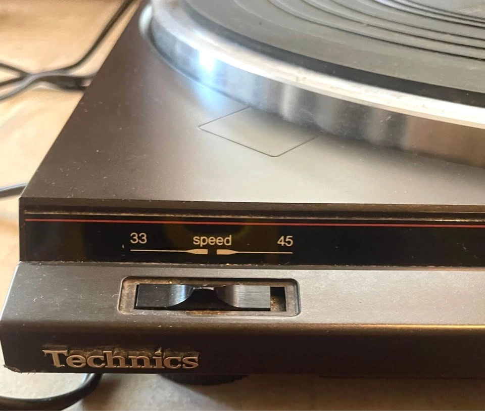 Technics SL-BD26 DC Servo Automatic Turntable - photo 3