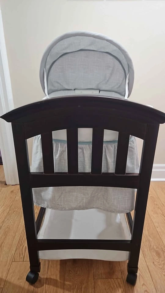 EUC Summer Infant Wood Bassinet - photo 2