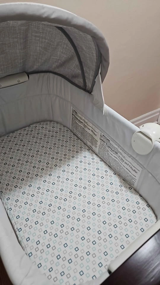 EUC Summer Infant Wood Bassinet - photo 3