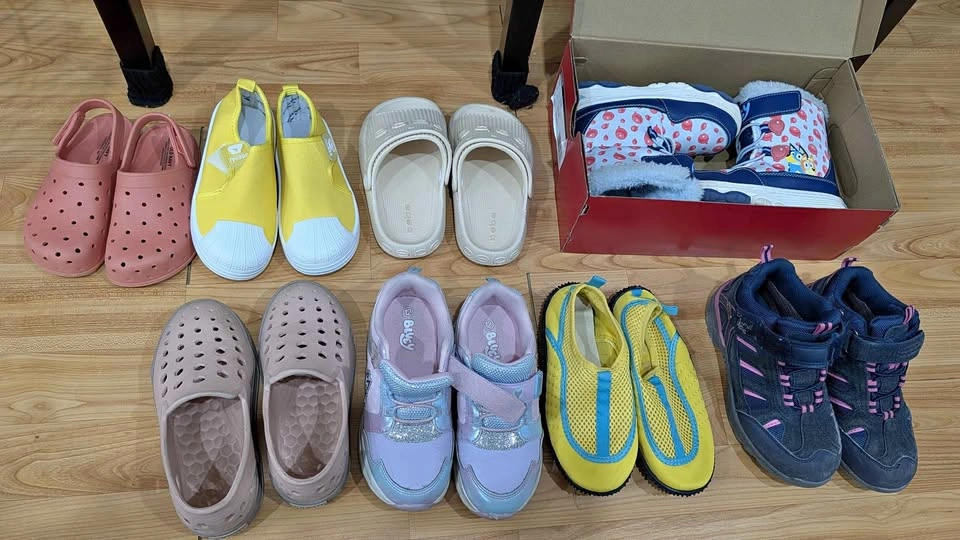 Big Lot of Kids Shoes - Old Navy, Bluey, Bucy & More! Size 9-12