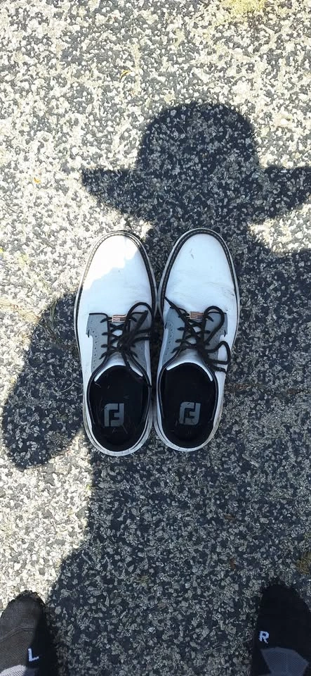 FootJoy Golf Shoes Size 9 1/2 - photo 2