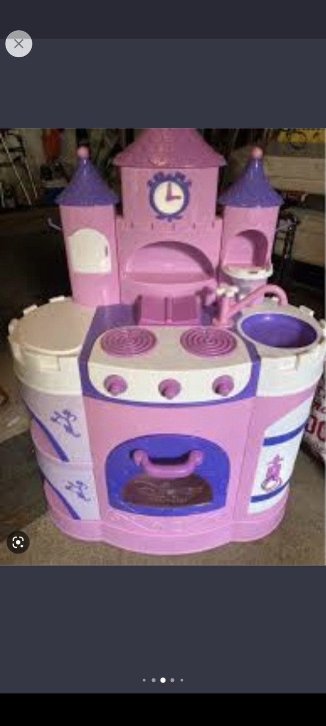 Moving sale: baby items, girls playsets, furniture, electronics - photo 2
