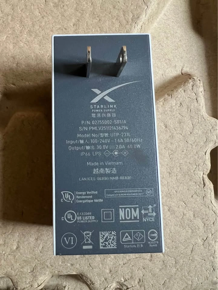 Starlink Mini Accessories & Damaged Dish (For Parts) - photo 4