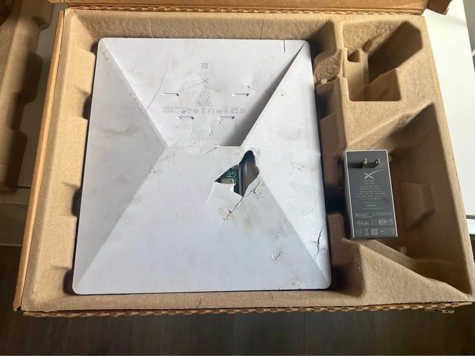 Starlink Mini Accessories & Damaged Dish (For Parts) - photo 5