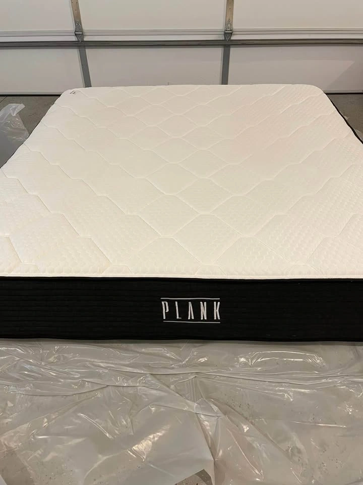 Plank Firm Luxe King Mattress, GlacioTex Cooling Cover - photo 4