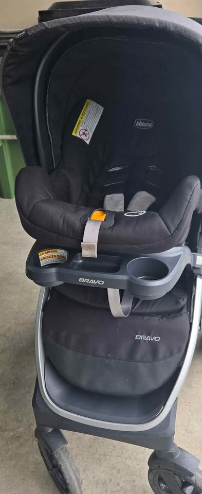 Baby car seat and stroller - photo 2