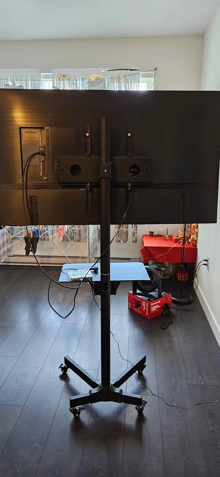 Samsung 50" UHD TV with Stand - photo 5