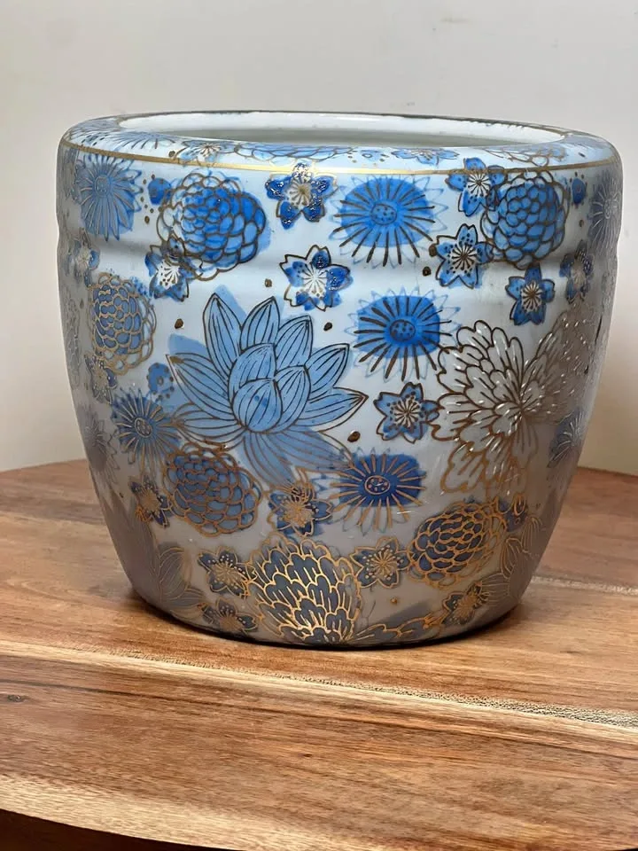 Vintage Gold Imari Porcelain Planter / Cachepot
