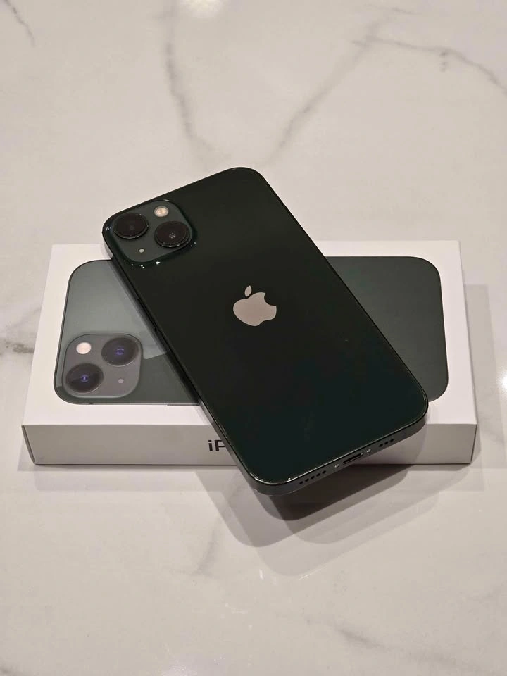 iPhone 13 128GB - Green | Unlocked | Excellent Condition - photo 2