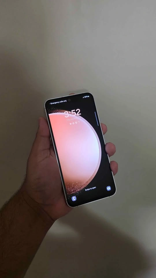 Samsung S23 FE 128gb Unlocked WHITE - photo 3