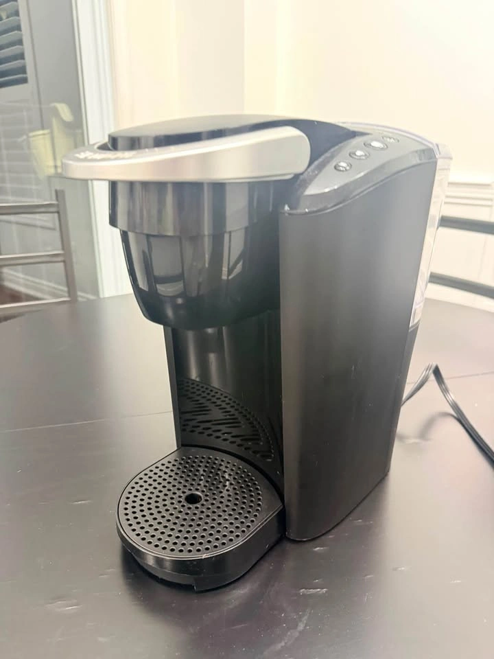 Keurig K-Express Single Serve Coffee Maker – Excellent Condition - photo 4