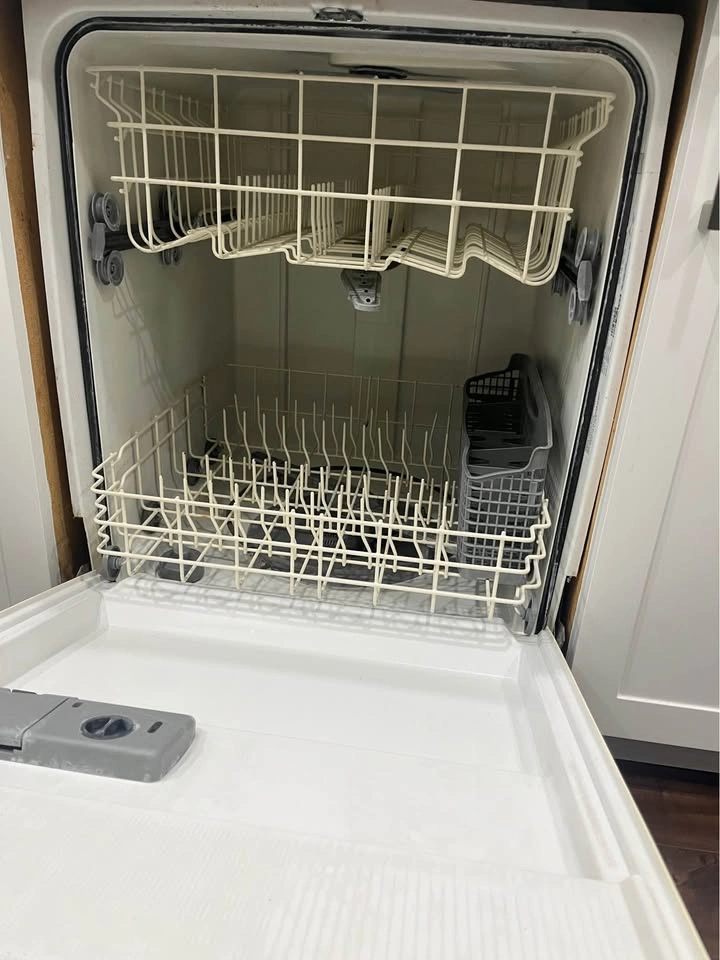 Frigidaire Stainless Steel Built-In Dishwasher (Excellent Condit - photo 2
