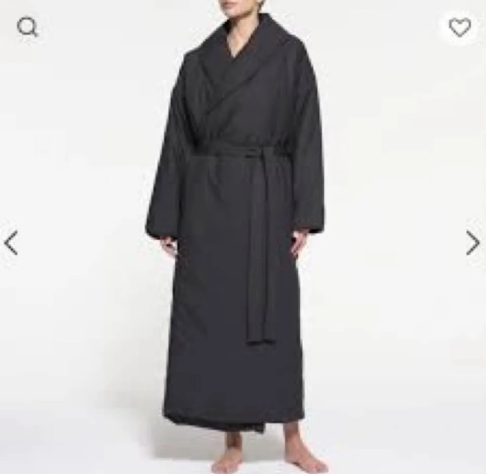 Unisex SKIMS 100% cotton duvet ROBE in XXS ONYX image indicator(2)