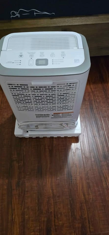 NOMA 28-Pint Dehumidifier - photo 4
