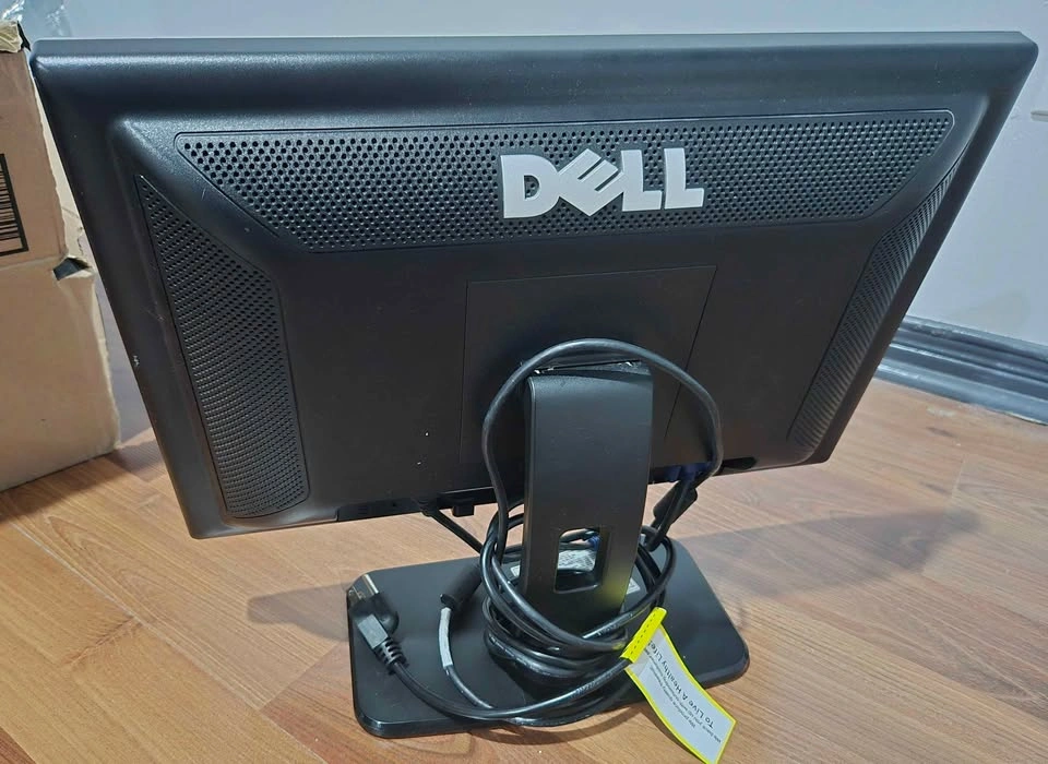 Dell 19-inch Widescreen LCD Monitor - photo 2